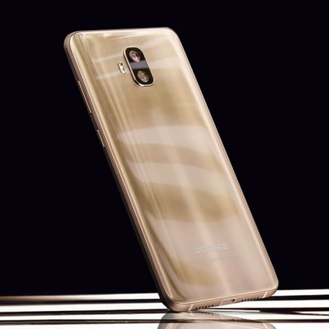 "��ǿ"����ȫ�����ֻ�Doogee V������MWC 