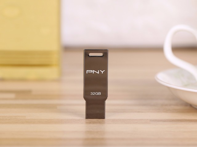 Сɿɰ PNY 32GB U