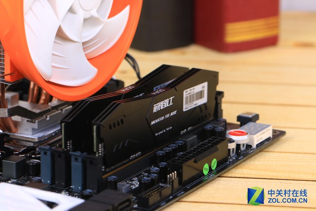 3000MHz来袭 特科芯DDR4 8GB*2内存评测