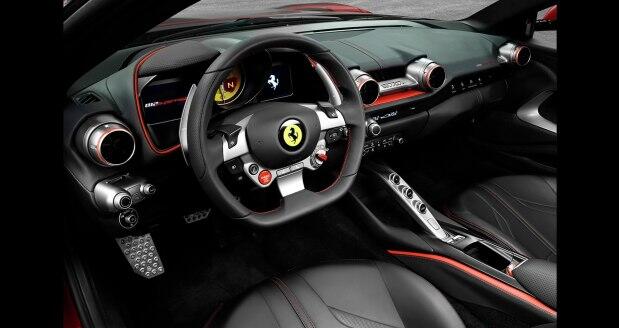 V12 812superfastͼ 