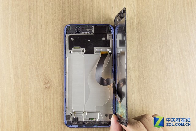 纤薄时尚新机华为nova2plus解构美学