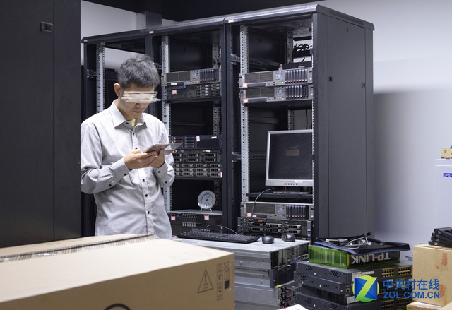 ʩ͵APC-UPS˫н-еĵ 