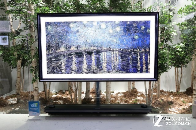 ����ż�Ϊ�İ㣿CES2018̽��LGչ̨ 