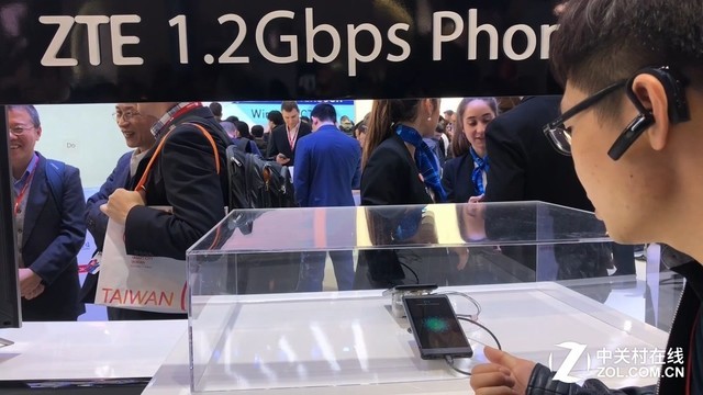 MWC2018 1.2GbpsԤ5GƷչʾ 