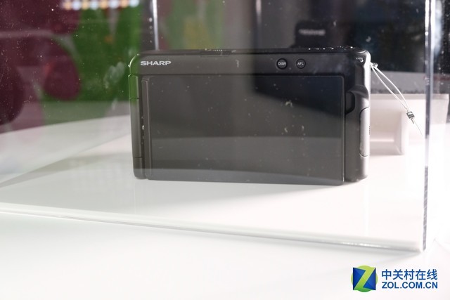 йƶ8K CES 2019չ̨ 