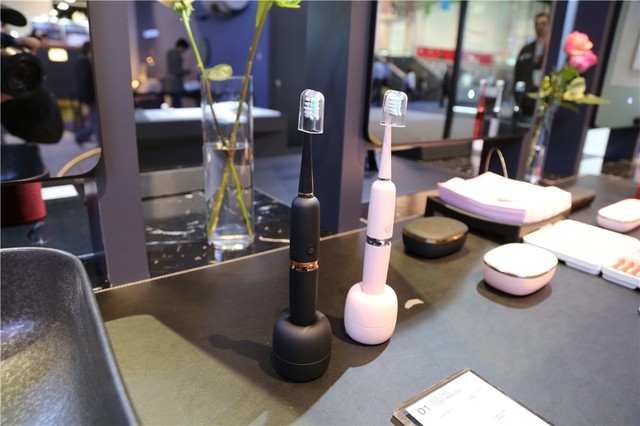 仙女必备装备 TCL CES2019个护小家电粉墨登场 