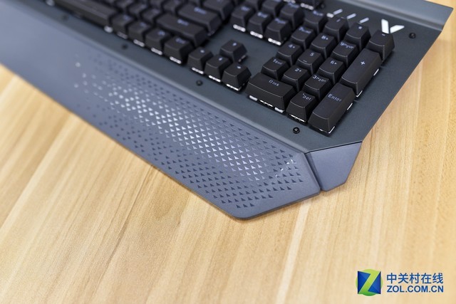 水尘不侵的机械键盘 雷柏V780&V750评测 