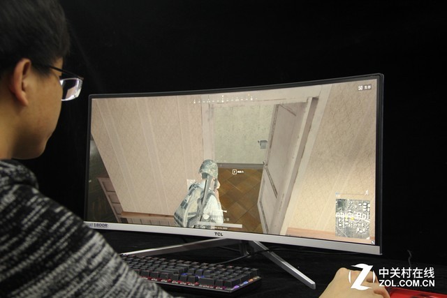 ����������Ĳ�һ�� TCL T34M6CW��ʾ������ 