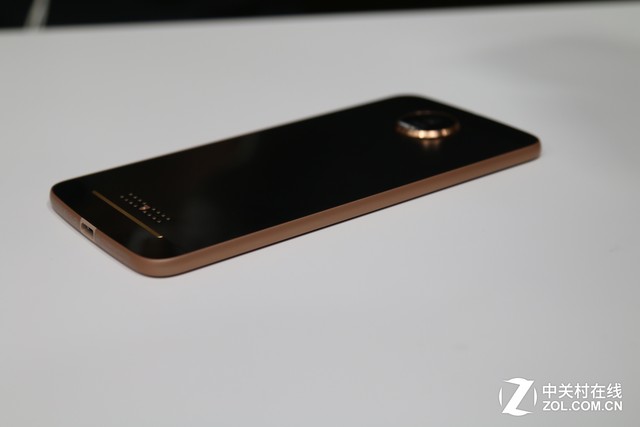 ģ黯5.2׵ 콢Moto Z 