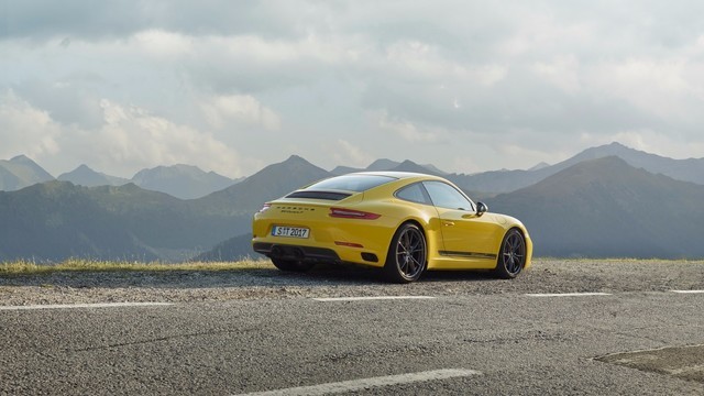 2018ʱ911 Carrera T ۼż