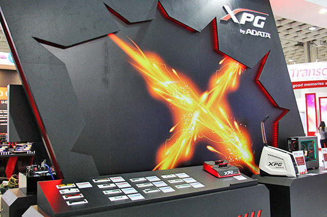 Ĭ4400MHz յչչʾDDR4ڴ 