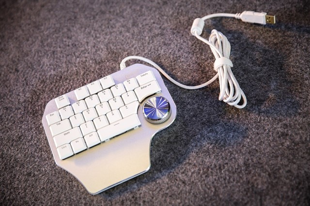 ���ʦPC��̬ Ӣ�ض������г��ٻ���� 