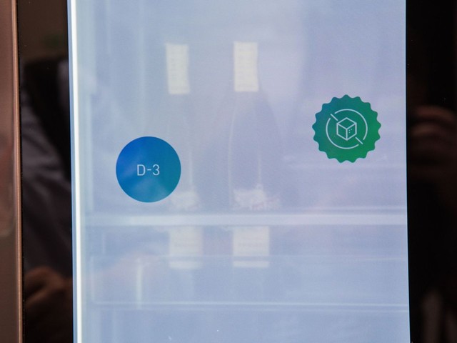 ���Ի�������Post-It���ֱ�ǩ�ı�ǣ����������ڱ��������Ʒ֮�ϡ����Զ���Ʒ���б�ǡ�