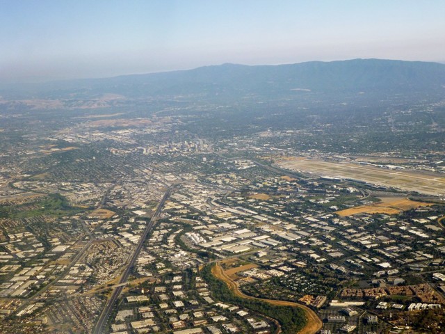 美國加州舊金山市 硅谷位於加州舊金山市,無論是從創業文化,風投數量