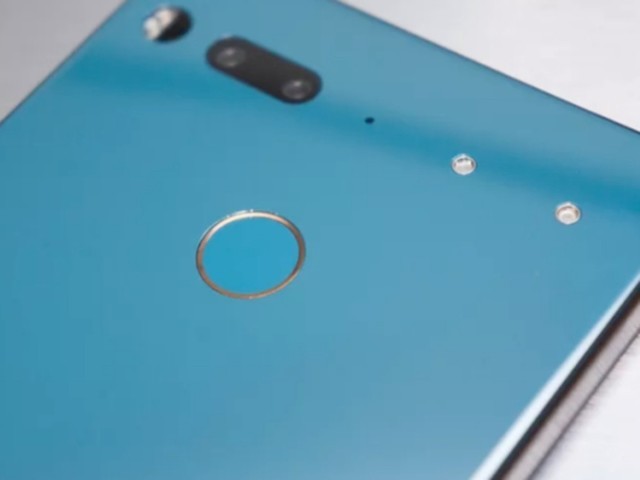 ���Essential Phone���� ������� 