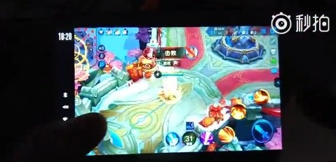 用后视镜玩《王者荣耀》？可怕的队友 