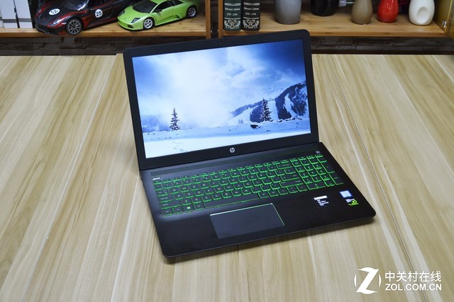 爽玩主流游戏 惠普光影精灵III代绿刃版游戏测试