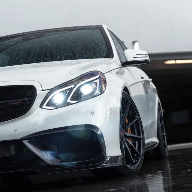 凶猛的绅士梅赛德斯奔驰amge63swagon