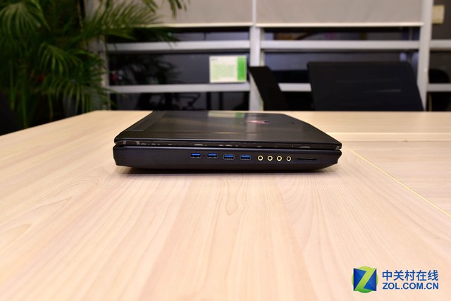 ����i7 6700HQ ΢��GT72��Ϸ���¿����� 