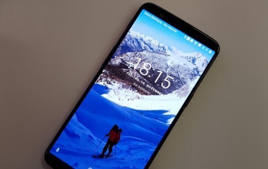 一加5t现身跑分网站全面屏8gb大运存