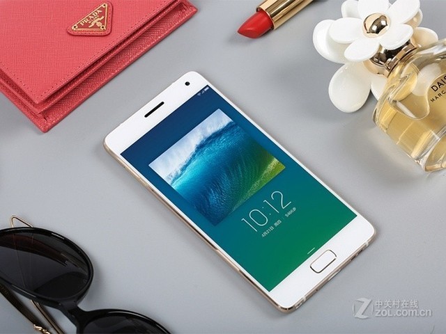 ZUKֻCEO̰ʾ Z2 Pro׿8.0 