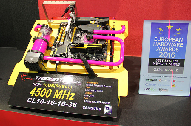 ˸Ƶɶ̨չDDR4 