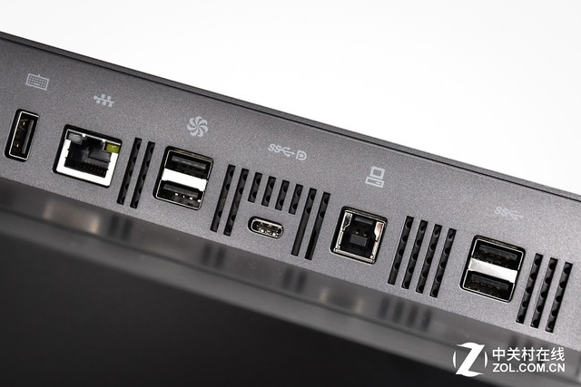 ����DreamColor Z27x G2 Studio��ʾ������ 