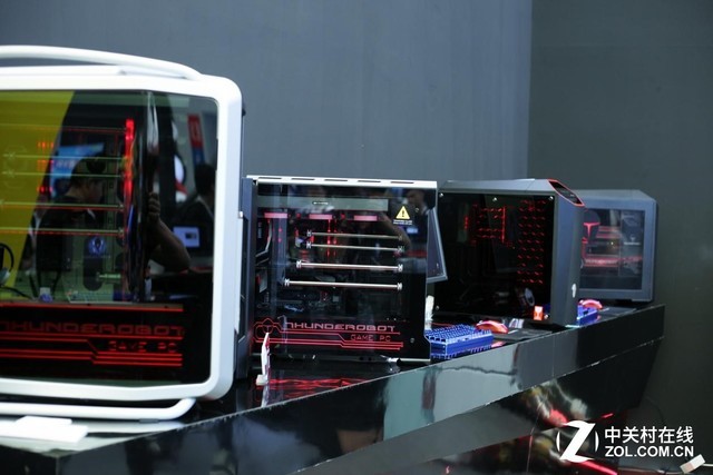 新品类!雷神ChinaJoy发布伪装者子品牌