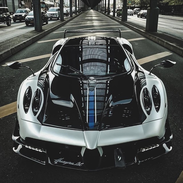 ưٵ3 Huayra BC