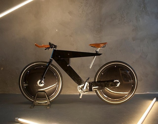 250W˫ӳ:Aerodynamic۵綯