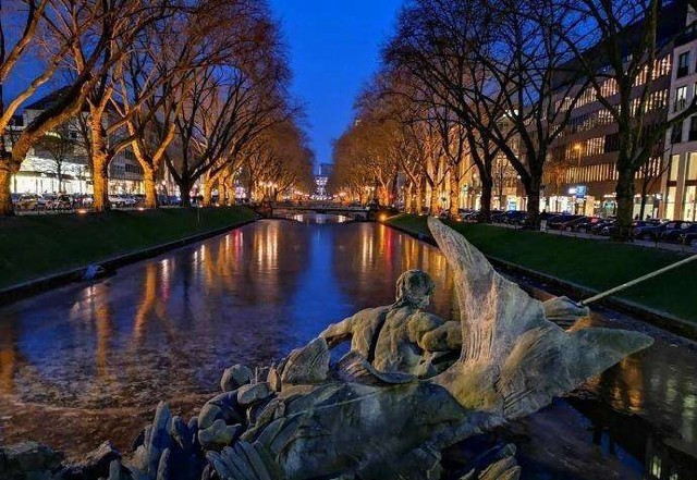 ������"����" HUAWEI P20ϵ���ж�ǿ 