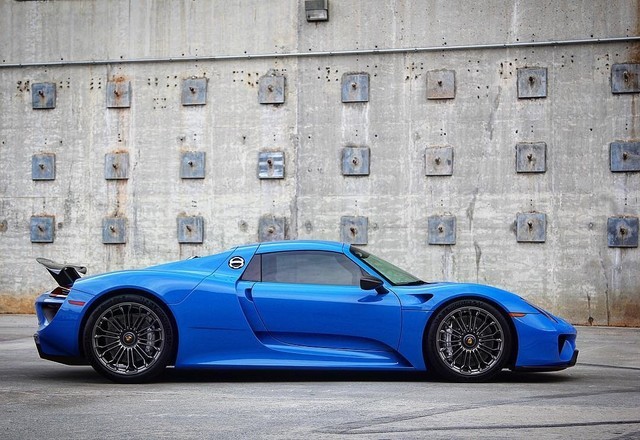 讓人驚歎的超級跑車 保時捷918 spyder