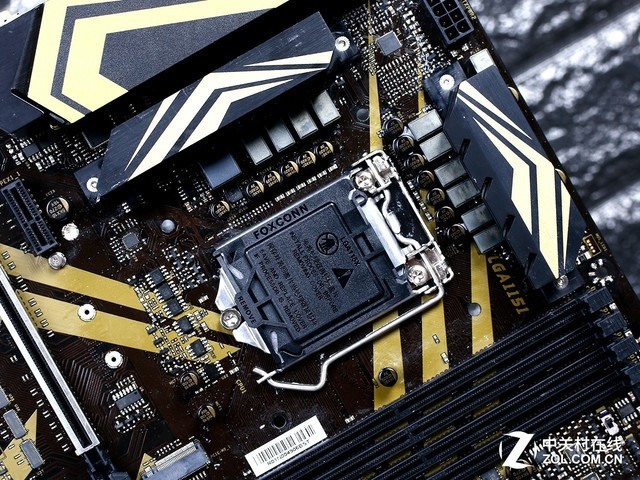 3000Ԫڸѡ˭Z370 