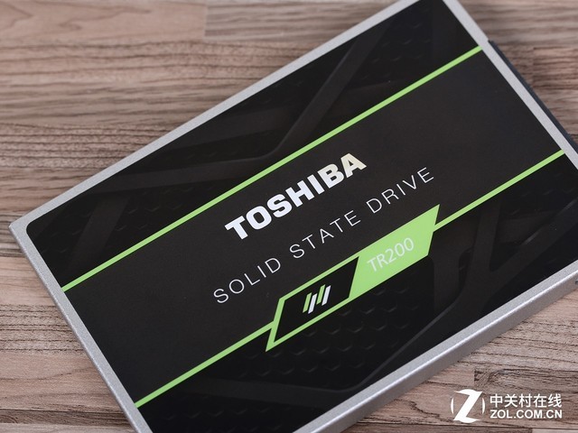 ֥TR200 960GB SSD 