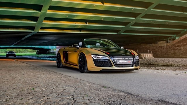 fostla.deٵװ µR8 V10 Spyder