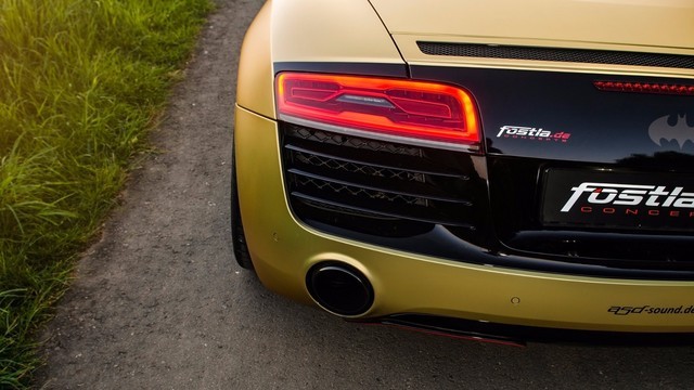 fostla.deٵװ µR8 V10 Spyder