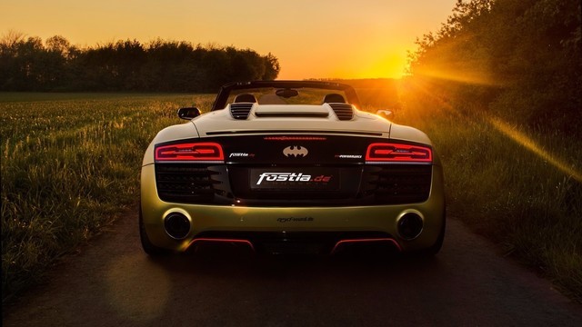 fostla.deٵװ µR8 V10 Spyder