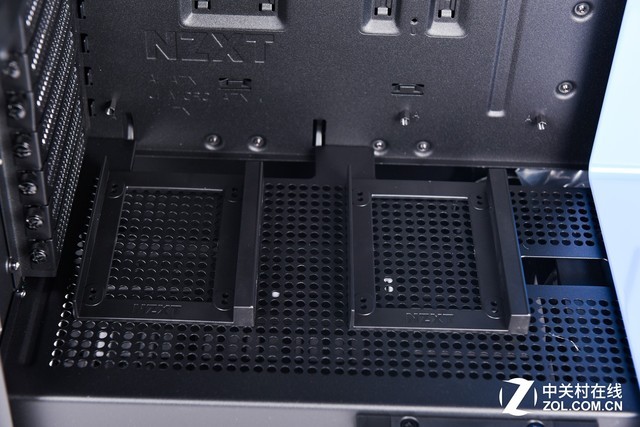Сͻ  NZXT H700i 