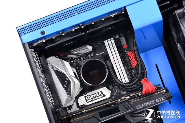 Сͻ  NZXT H700i 
