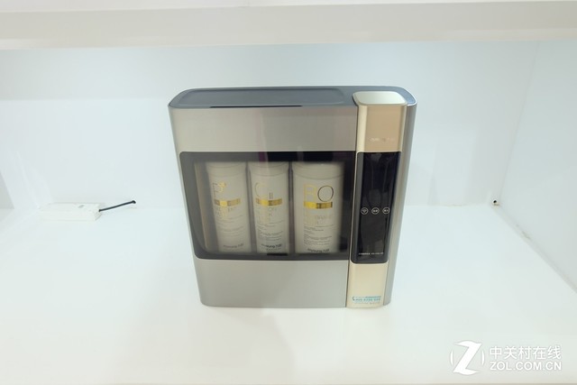 引大批蹭饭群众 AWE九阳为吃货打造了一个展台