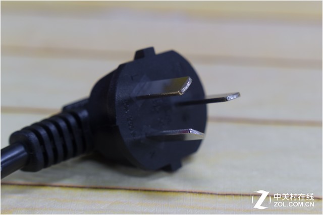 4USB+IQܳ磺SV706 