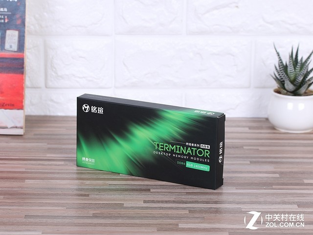 uQ3 DDR4 2400MHz 8GB*2ڴ  