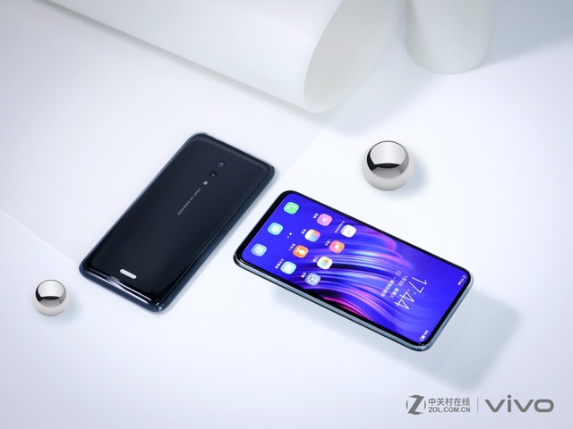 ͨ޿״ˮ vivo APEX 2019ͼ