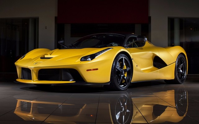 ߵ LaFerrariͼ