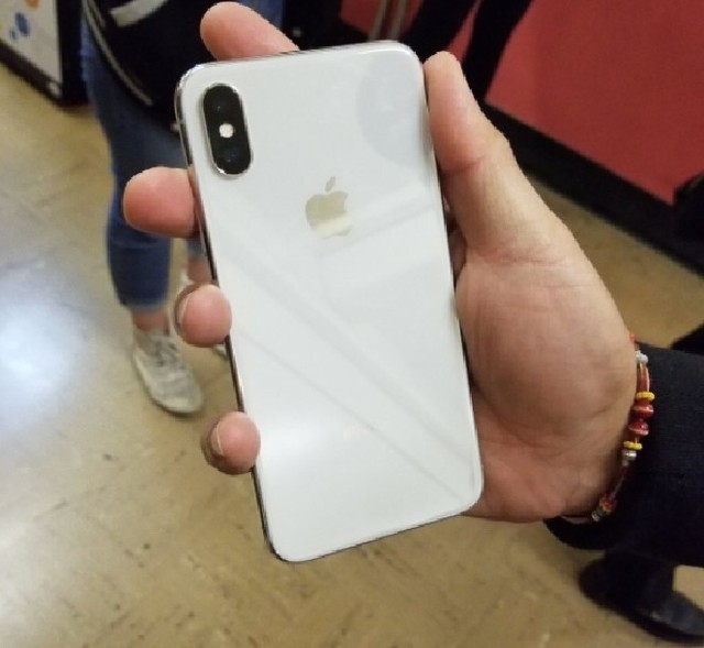 比林志颖还快 国内首曝使用iphone x(全文)_苹果 iphone x _手机新闻