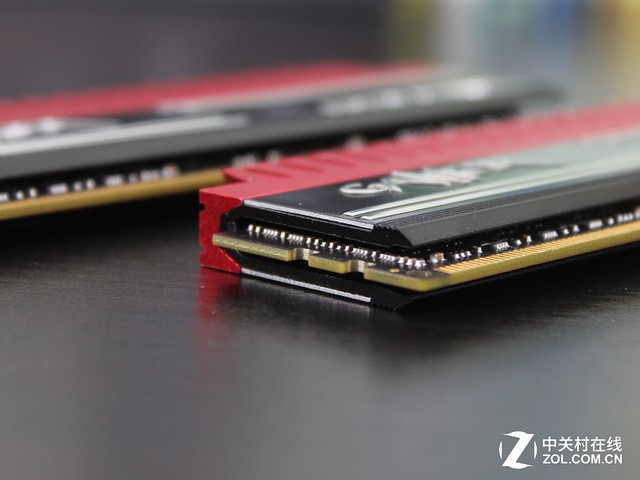 ߶Ϸ ӰDDR3-2133 8GB*2ֵ 
