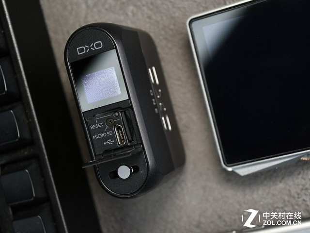 ж DxO ONE 