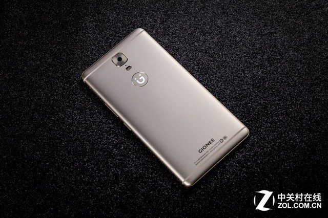 û M6 Plus˸ȫ 