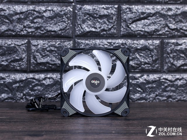 ѧ䣺200Ԫѡˮ䲻ѡ䣿 