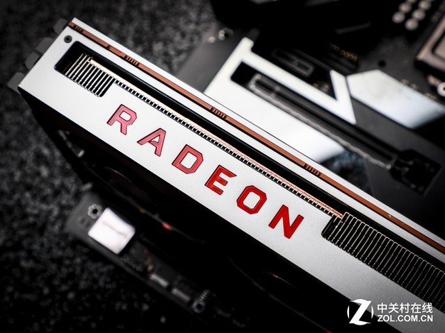  7 AMD RADEON VIIײ 